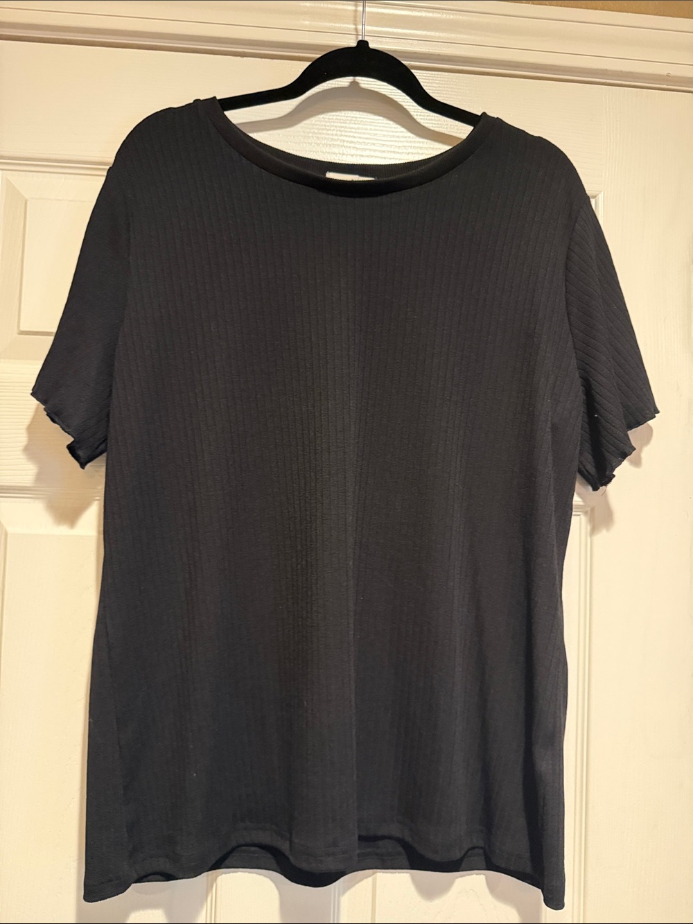 Everyday Black Ribbed Short Sleeve Tee